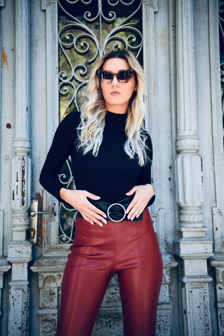 Pantaloni skinny din piele grena