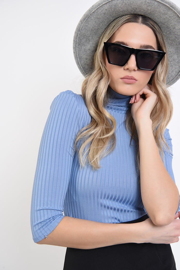 Bluza bleu cu guler turtleneck